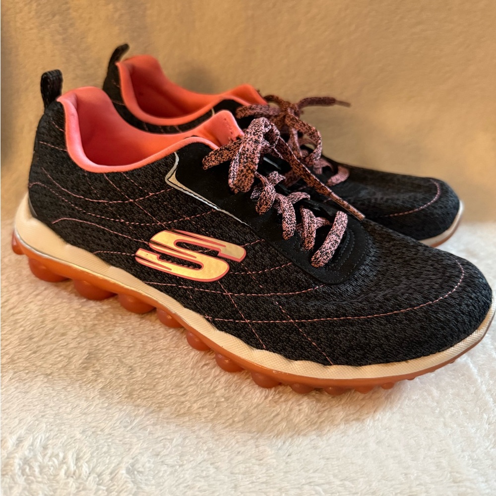 Skechers Black and Pink Athletic Sneakers Skechers Air Women’s Size 6.5